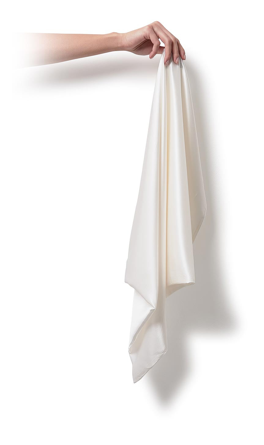The benefits of sleeping with silk