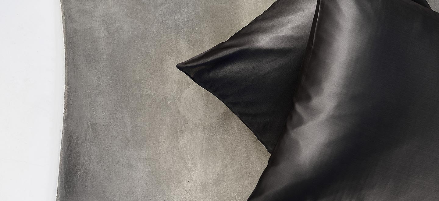 The benefits of sleeping with silk